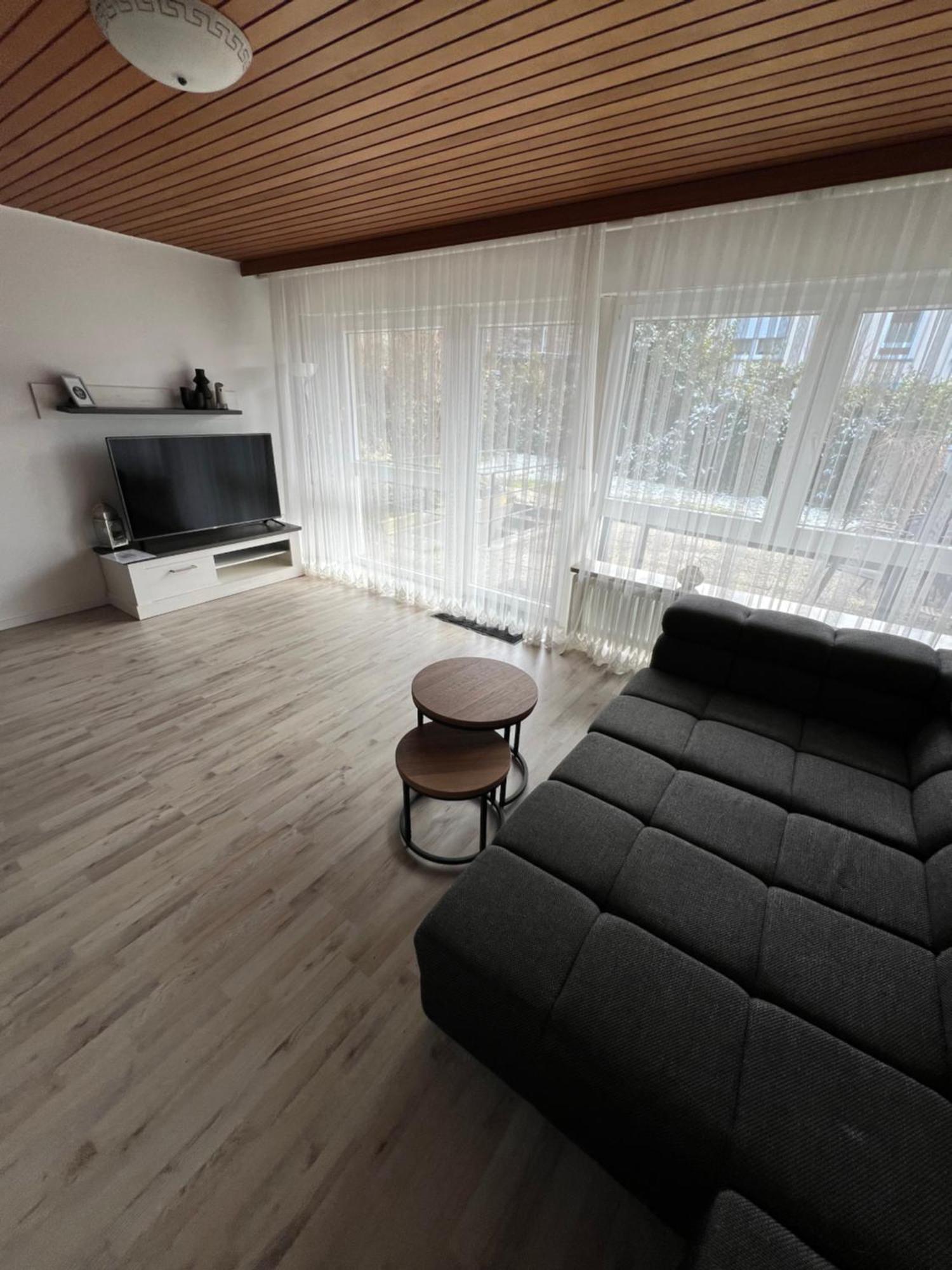 Reiheneckhaus Mit Garten Und Terasse テットナング エクステリア 写真